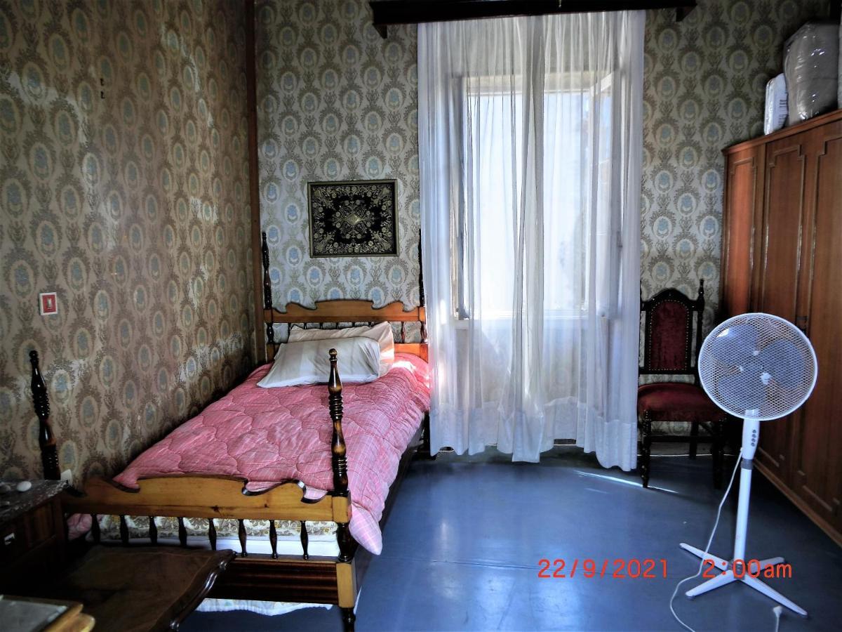 Ami'S House Only For Women Dormer Corfu  Bagian luar foto